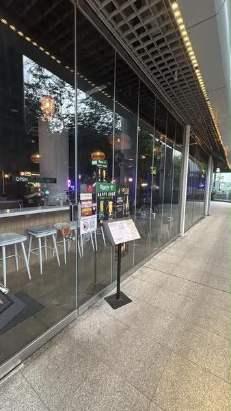 Groundfloor bistro bar fnb cafe restaurant in Beach Road, Beach Road / Bugis / Rochor, 1,400 sqft, Food & Beverage For Rent, by Chris Goh, 500285263 - CommercialGuru.com.sg