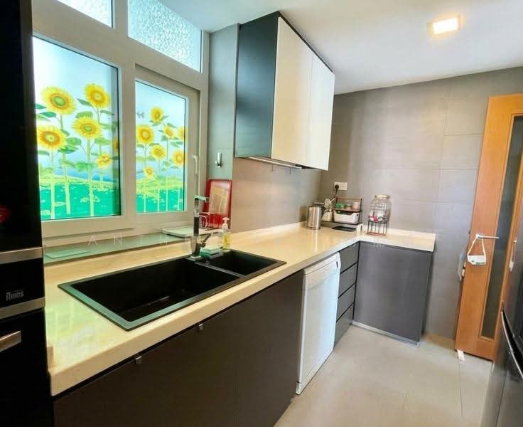 Summerhill, 54 Hume Avenue, Clementi Park / Upper Bukit Timah, 3 Bedrooms, 1,206 sqft, Condominium For Sale, by Anthea Yeo 杨丽娇, 500285265 - Kitchen - PropertyGuru.com.sg
