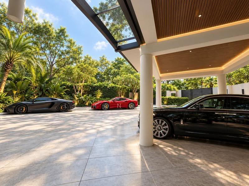 VILLA STYLE GCB FOR LEASE, Tanglin / Holland / Bukit Timah, 10+ Bedrooms, 11,000 sqft, Good Class Bungalow For Rent, by Li Rong Teh, 500285267 - PropertyGuru.com.sg