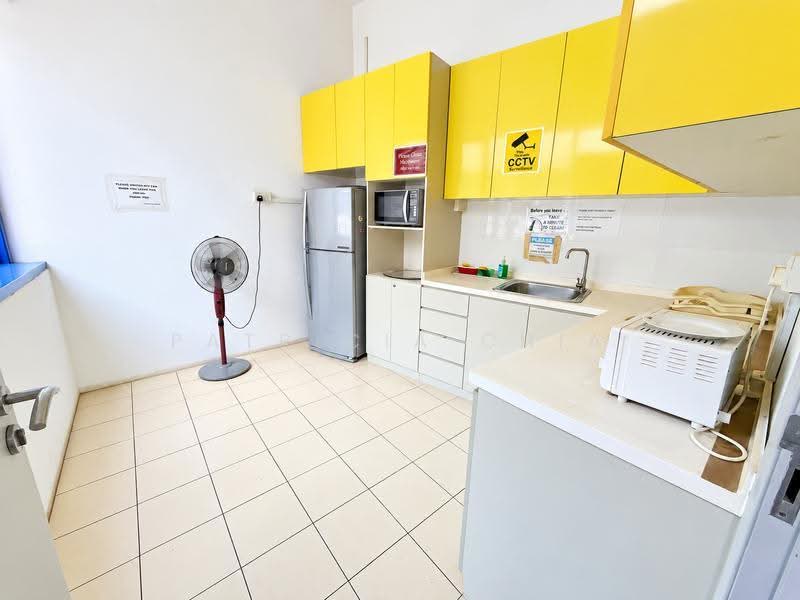 Bryton House, 12 Hoy Fatt Road, Alexandra / Commonwealth, 3,200 sqft, Light Industrial (B1) For Rent, by Patricia Chia, 500285271 - Shared Pantry - CommercialGuru.com.sg