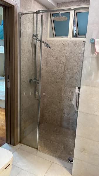 Parc Palais, 53 Hume Avenue, Clementi Park / Upper Bukit Timah, 3 Bedrooms, 1,356 sqft, Condominium For Sale, by Lisa Lim, 500285274 - Bathroom - PropertyGuru.com.sg