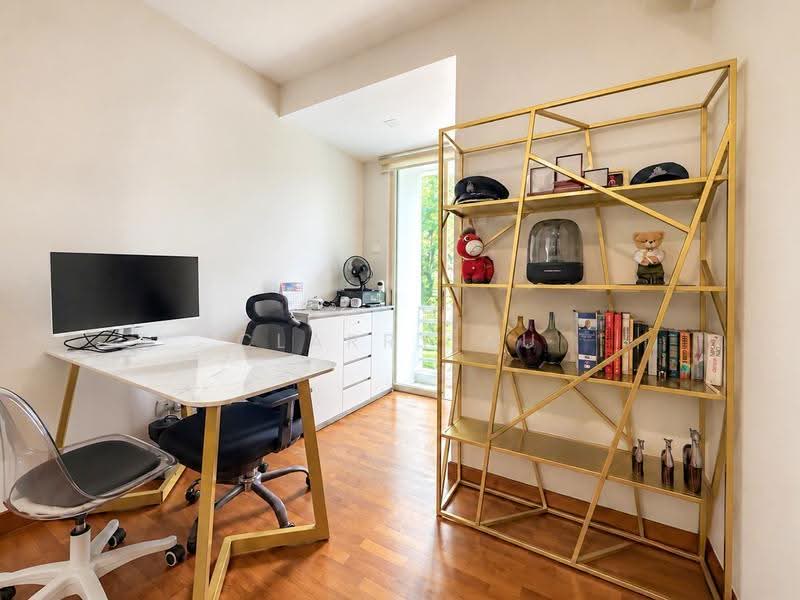 Move-in Ready Corner Terrace @ Woodlands Woodgrove Estate ★Eminence Landed★, Woodgrove View, Woodgrove Walk, Woodgrove Ave, Cedar, Marsiling MRT, Admiralty / Woodlands, 5 Bedrooms, 3,225 sqft, Corner Terrace For Sale, by Clarry Au, 500285276 - Study - PropertyGuru.com.sg