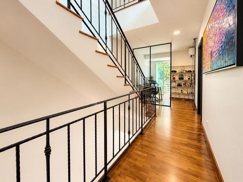 Move-in Ready Corner Terrace @ Woodlands Woodgrove Estate ★Eminence Landed★, Woodgrove View, Woodgrove Walk, Woodgrove Ave, Cedar, Marsiling MRT, Admiralty / Woodlands, 5 Bedrooms, 3,225 sqft, Corner Terrace For Sale, by Clarry Au, 500285276 - Study - PropertyGuru.com.sg