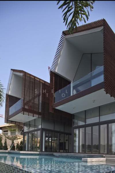 Architect-Designed Waterfront Bungalow | Sentosa Cove | Private Viewing Access, Harbourfront / Telok Blangah, 5 Bedrooms, 4,090 sqft, Bungalow House For Sale, by Sheila Teo, 500285279 - Exterior - PropertyGuru.com.sg