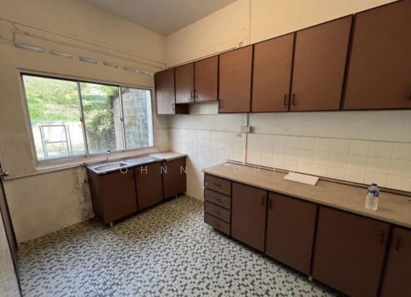 Jalan Pari Kikis, Jalan Pari Dedap Jalan Pari Unak Jalan Anak Patong Peakville Terrace Peakville Walk Peakville Avenue Jalan Tanah Rata Tanah Merah Kechil Ridge Peakville Grove, Bedok / Upper East Coast, 3 Bedrooms, 2,139 sqft, Terraced House For Rent, by Johnny Chia, 500285280 - Kitchen - PropertyGuru.com.sg