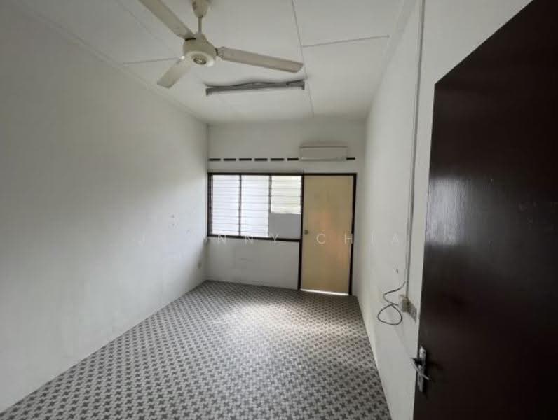 Jalan Pari Kikis, Jalan Pari Dedap Jalan Pari Unak Jalan Anak Patong Peakville Terrace Peakville Walk Peakville Avenue Jalan Tanah Rata Tanah Merah Kechil Ridge Peakville Grove, Bedok / Upper East Coast, 3 Bedrooms, 2,139 sqft, Terraced House For Rent, by Johnny Chia, 500285280 - Interior - PropertyGuru.com.sg