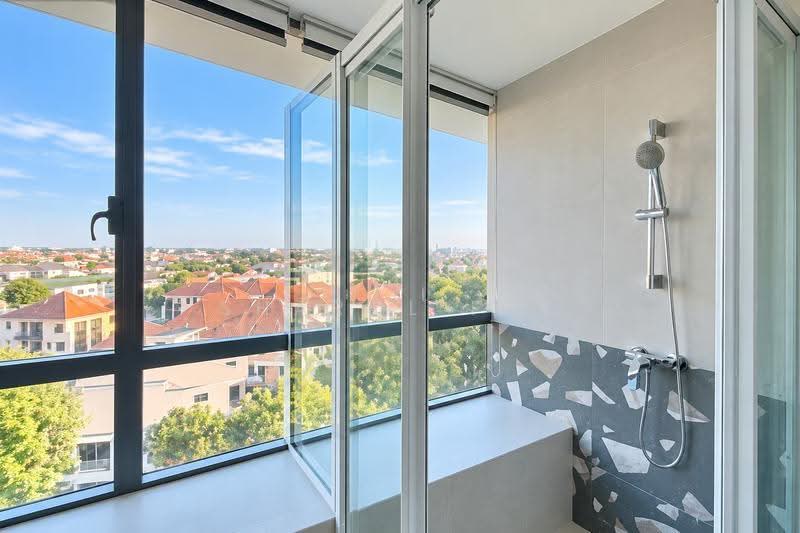 The Chuan, 31 Lorong chuan, Hougang / Punggol / Sengkang, 2 Bedrooms, 936 sqft, Condominium For Sale, by Sharol Pek, 500285293 - Bathroom - PropertyGuru.com.sg