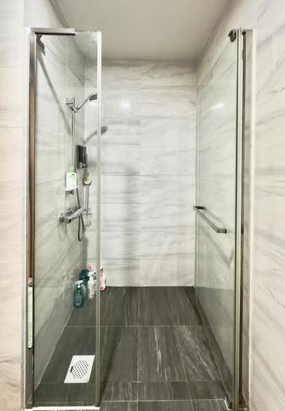 The Alps Residences, 115 Tampines Street 86, Pasir Ris / Tampines, 3 Bedrooms, 1,066 sqft, Condominium For Sale, by Azhar Baksin, 500285302 - Master Bathroom - PropertyGuru.com.sg