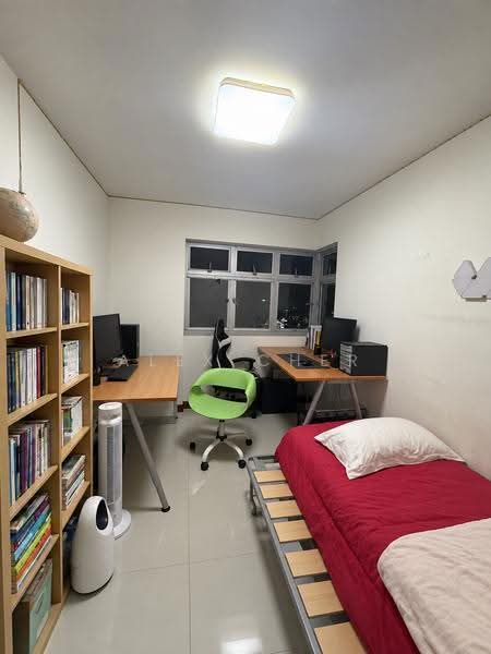 292C Bukit Batok East Avenue 6, 292C Bukit Batok East Avenue 6, Dairy Farm / Bukit Panjang / Choa Chu Kang, 3 Bedrooms, 1,216 sqft, HDB Flat For Sale, by Alex Cher, 500285338 - Study - PropertyGuru.com.sg
