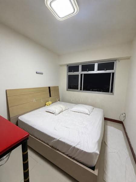 292C Bukit Batok East Avenue 6, 292C Bukit Batok East Avenue 6, Dairy Farm / Bukit Panjang / Choa Chu Kang, 3 Bedrooms, 1,216 sqft, HDB Flat For Sale, by Alex Cher, 500285338 - Bedroom - PropertyGuru.com.sg