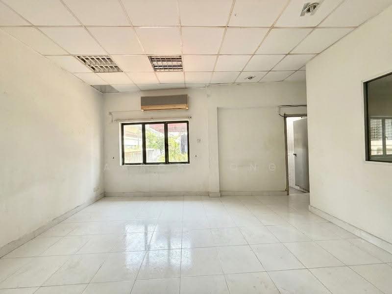 Brighton Crescent, Brighton Crescent, Hougang / Punggol / Sengkang, 1,750 sqft, Shop / Shophouse For Sale, by Aaron Hong, 500285351 - Interior - CommercialGuru.com.sg