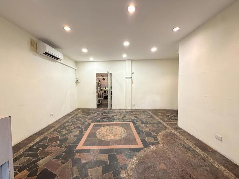 Brighton Crescent, Brighton Crescent, Hougang / Punggol / Sengkang, 1,750 sqft, Shop / Shophouse For Sale, by Aaron Hong, 500285351 - Interior - CommercialGuru.com.sg