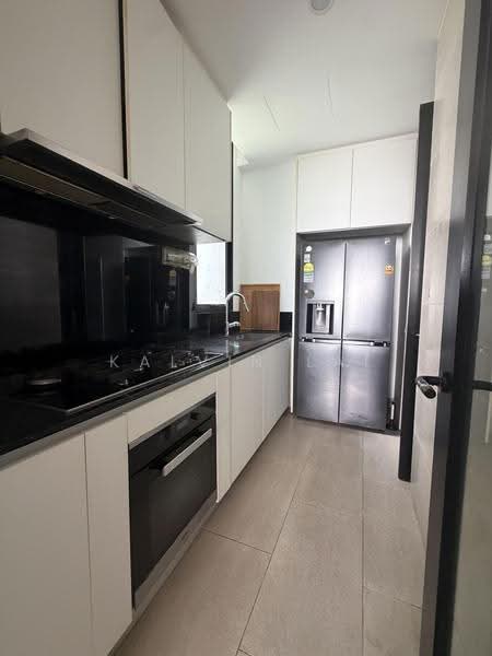 Martin Modern, 8 Martin Place, Orchard / River Valley, 4 Bedrooms, 1,733 sqft, Apartment For Rent, by Kalvin Lai, 500285374 - Kitchen - PropertyGuru.com.sg