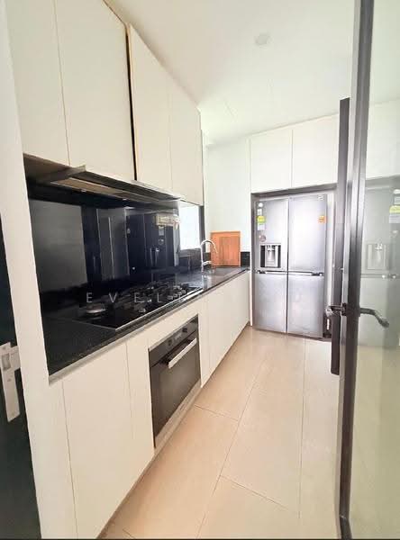 Martin Modern, 8 Martin Place, Orchard / River Valley, 4 Bedrooms, 1,733 sqft, Apartment For Sale, by Evelina Hu, 500285377 - Kitchen - PropertyGuru.com.sg