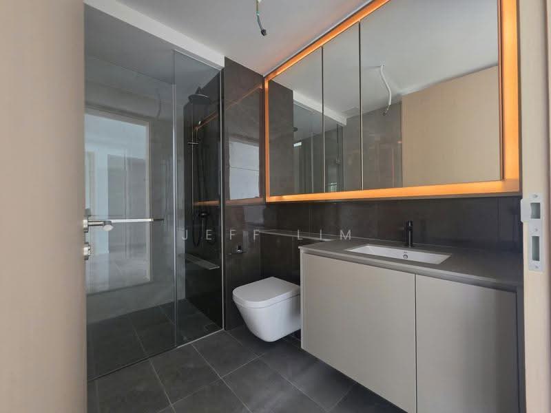 Pinetree Hill, 30 Pine Grove, Clementi Park / Upper Bukit Timah, 2 Bedrooms, 700 sqft, Condominium For Sale, by Jeff Lim, 500285389 - Bathroom - PropertyGuru.com.sg