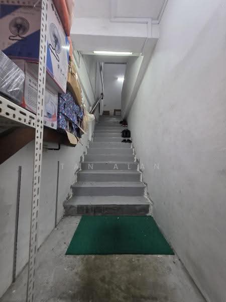 Clementi West HDB Shophouse near Hawker Centre, Buona Vista / West Coast / Clementi New Town, 645 sqft, Shop / Shophouse For Rent, by Tan Alan, 500285399 - Corridor - CommercialGuru.com.sg