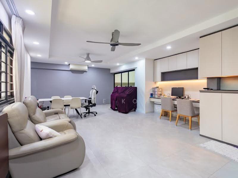 681C Jurong West Central 1, 681C Jurong West Central 1, Boon Lay / Jurong / Tuas, 3 Bedrooms, 1,238 sqft, HDB Flat For Sale, by Zee Koh, 500285408 - Living Room - PropertyGuru.com.sg