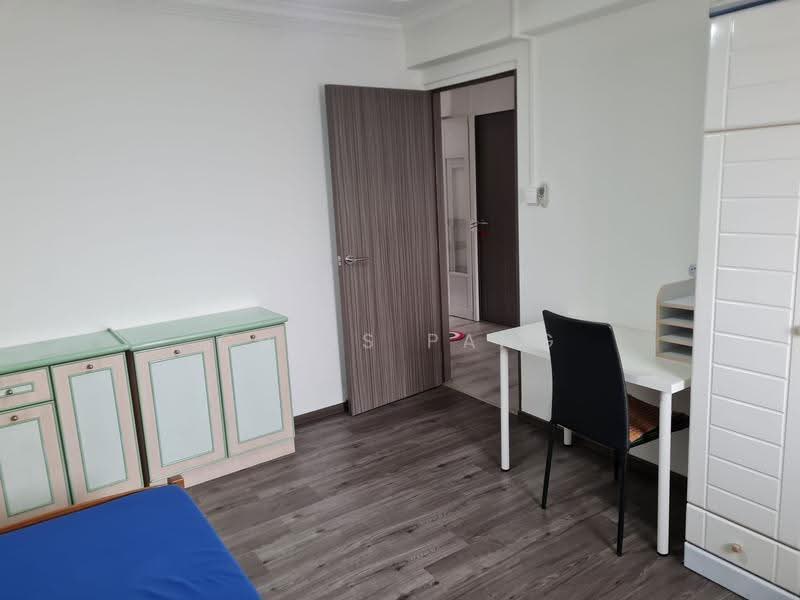 408 Tampines Street 41, 408 Tampines Street 41, Pasir Ris / Tampines, Room Rental, 180 sqft, HDB Flat For Rent, by Chris Pang, 500285422 - Bedroom - PropertyGuru.com.sg