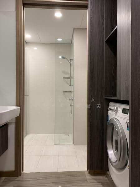 Lakeville, 1 Jurong Lake Link, Boon Lay / Jurong / Tuas, 1 Bedroom, 560 sqft, Condominium For Sale, by Sabrina Kuek 郭健美, 500285424 - Bathroom - PropertyGuru.com.sg