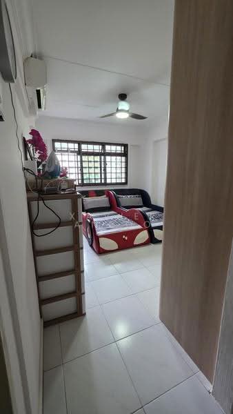 673A Choa Chu Kang Crescent, 673A Choa Chu Kang Crescent, Dairy Farm / Bukit Panjang / Choa Chu Kang, 3 Bedrooms, 1,122 sqft, HDB Flat For Sale, by Xavier Anboo, 500285439 - Living Room - PropertyGuru.com.sg