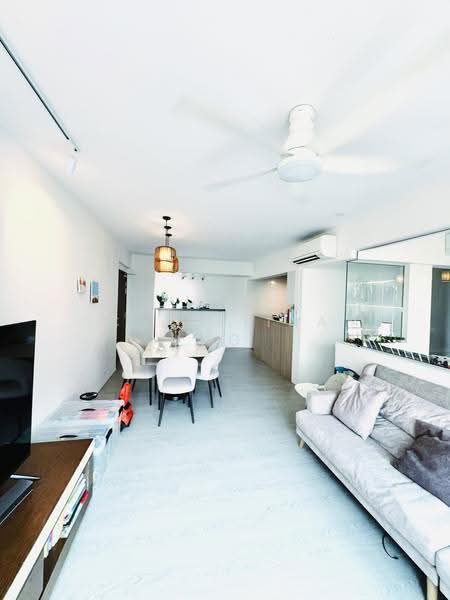 Evergreen Park, 31 Hougang Avenue 7, Hougang / Punggol / Sengkang, 3 Bedrooms, 1,087 sqft, Condominium For Sale, by Christina Ng, 500285474 - Living Room - PropertyGuru.com.sg