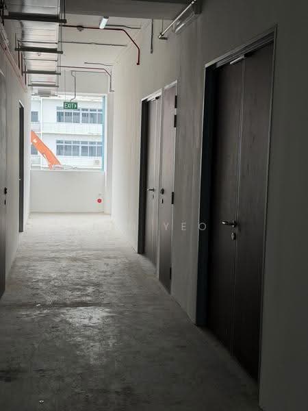 Kimly Industrial Building, 3 New Industrial Road, Hougang / Punggol / Sengkang, 1,313 sqft, Light Industrial (B1) For Rent, by Ben Yeo, 500285483 - Corridor - CommercialGuru.com.sg