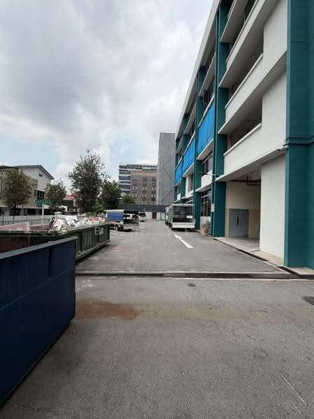 Kimly Industrial Building, 3 New Industrial Road, Hougang / Punggol / Sengkang, 1,313 sqft, Light Industrial (B1) For Rent, by Ben Yeo, 500285483 - Exterior - CommercialGuru.com.sg