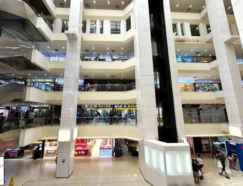 Lucky Plaza, 304 Orchard Road, Orchard / River Valley, 382 sqft, Mall Shop For Rent, by Midco Tee, 500285503 - CommercialGuru.com.sg