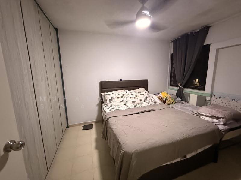 107 Bedok Reservoir Road, 107 Bedok Reservoir Road, Bedok / Upper East Coast, 2 Bedrooms, 722 sqft, HDB Flat For Sale, by Muhammad Alman Bin Abdul Majid, 500285506 - Bedroom - PropertyGuru.com.sg