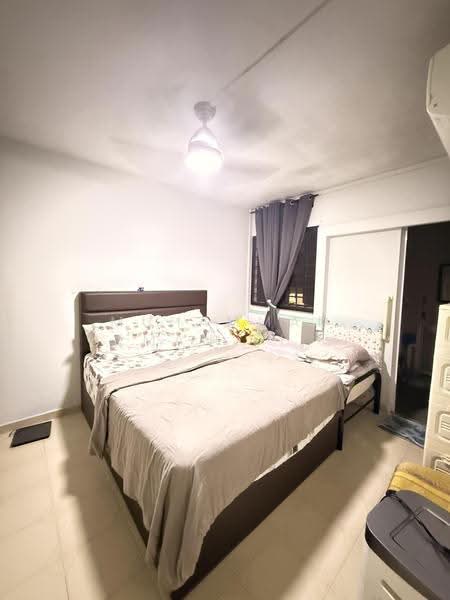 107 Bedok Reservoir Road, 107 Bedok Reservoir Road, Bedok / Upper East Coast, 2 Bedrooms, 722 sqft, HDB Flat For Sale, by Muhammad Alman Bin Abdul Majid, 500285506 - Bedroom - PropertyGuru.com.sg