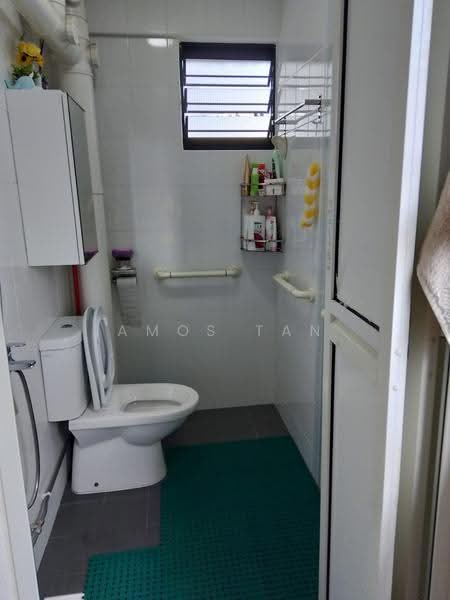 316 Ubi Avenue 1, 316 Ubi Avenue 1, Eunos / Geylang / Paya Lebar, Room Rental, 120 sqft, HDB Flat For Rent, by Amos Tan, 500285517 - Bathroom - PropertyGuru.com.sg