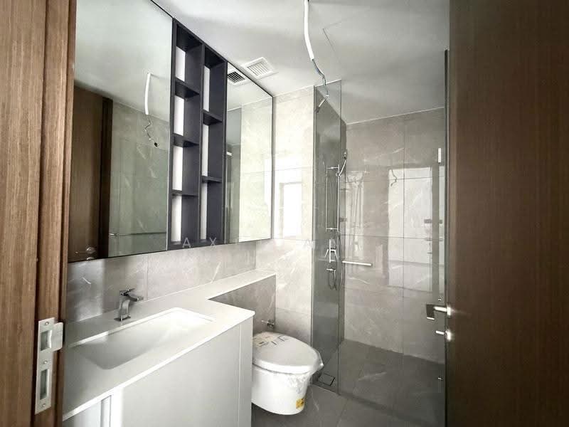 Grand Dunman, 16 Dunman Road, East Coast / Marine Parade, 2 Bedrooms, 775 sqft, Condominium For Sale, by Axel Ang, 500285525 - Bathroom - PropertyGuru.com.sg