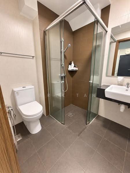 Parc Rosewood, 71 Rosewood Drive, Admiralty / Woodlands, 4 Bedrooms, 1,625 sqft, Condominium For Sale, by Daryl Tan, 500285526 - Bathroom - PropertyGuru.com.sg