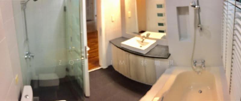 NassimVille, 11 Nassim Road, Tanglin / Holland / Bukit Timah, 4 Bedrooms, 2,200 sqft, Apartment For Rent, by Zoe Lim 林綰琪, 500285531 - Bathroom - PropertyGuru.com.sg