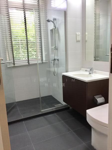 NassimVille, 11 Nassim Road, Tanglin / Holland / Bukit Timah, 4 Bedrooms, 2,200 sqft, Apartment For Rent, by Zoe Lim 林綰琪, 500285531 - Bathroom - PropertyGuru.com.sg