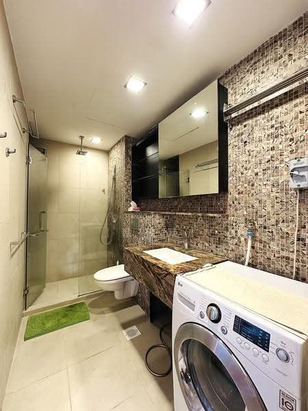 The Axis, 47 Mandalay Road, Newton / Novena, 1 Bedroom, 398 sqft, Apartment For Sale, by Xavier Aw (欧伟廷), 500285538 - Bathroom - PropertyGuru.com.sg