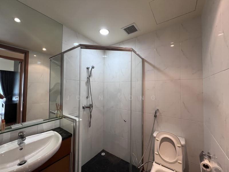 Amaryllis Ville, 20 Newton Road, Newton / Novena, 2 Bedrooms, 1,378 sqft, Condominium For Rent, by John Yong, 500285547 - Bathroom - PropertyGuru.com.sg