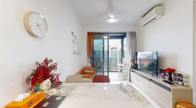 Parc Esta, 822 Sims Avenue, Eunos / Geylang / Paya Lebar, 2 Bedrooms, 635 sqft, Condominium For Sale, by Joash Li Xuhan, 500285555 - Living Room - PropertyGuru.com.sg