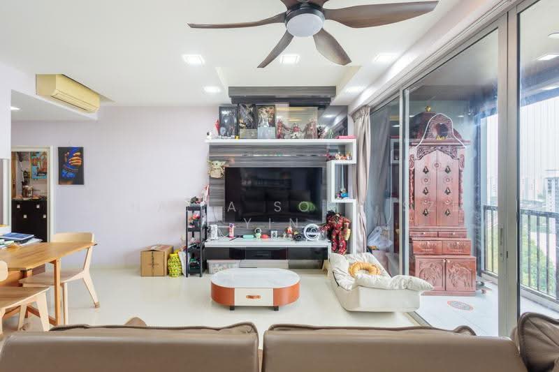Austville Residences, 11 Sengkang East Avenue, Hougang / Punggol / Sengkang, 3 Bedrooms, 1,023 sqft, Condominium For Sale, by Athalia Soon Sze Yin, 500285558 - Living Room - PropertyGuru.com.sg