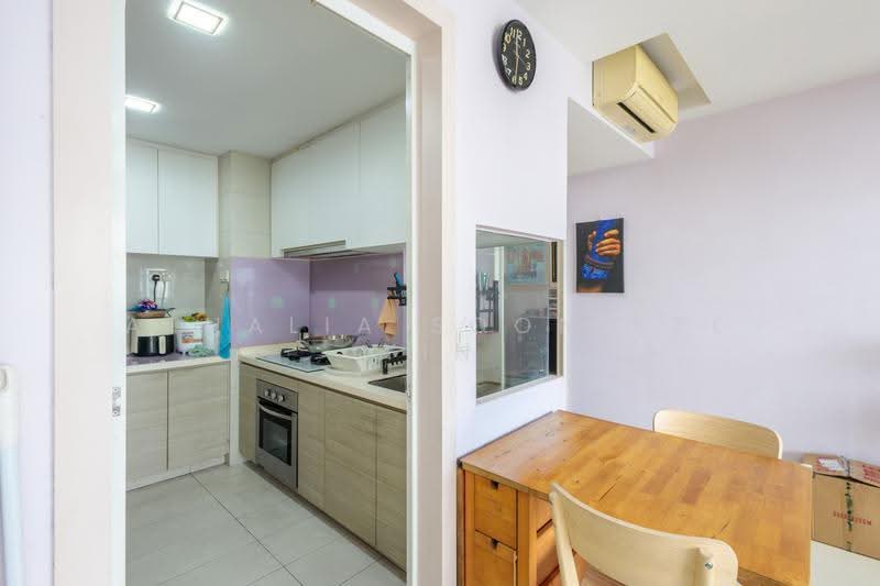 Austville Residences, 11 Sengkang East Avenue, Hougang / Punggol / Sengkang, 3 Bedrooms, 1,023 sqft, Condominium For Sale, by Athalia Soon Sze Yin, 500285558 - Kitchen - PropertyGuru.com.sg