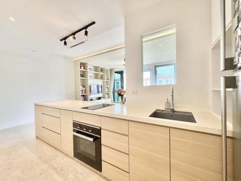 Ferraria Park Condo, 8 Flora Drive, Changi Airport / Changi Village, 3 Bedrooms, 1,378 sqft, Condominium For Sale, by Jayden Teoh, 500285559 - Dry Kitchen - PropertyGuru.com.sg