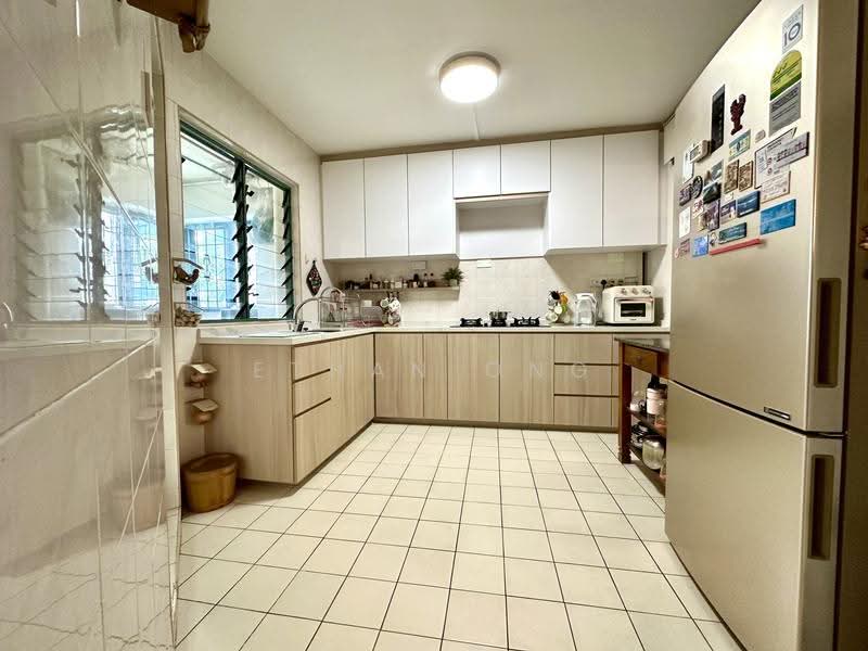 454 Choa Chu Kang Avenue 4, 454 Choa Chu Kang Avenue 4, Dairy Farm / Bukit Panjang / Choa Chu Kang, 3 Bedrooms, 1,324 sqft, HDB Flat For Sale, by Ethan Ong, 500285566 - Kitchen - PropertyGuru.com.sg