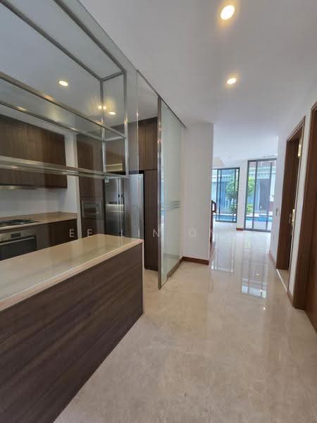 Greenwood Mews, 271 Greenwood Avenue, Newton / Novena, 5 Bedrooms, 3,100 sqft, Cluster House For Rent, by Ee Lin Ong, 500285590 - Kitchen - PropertyGuru.com.sg