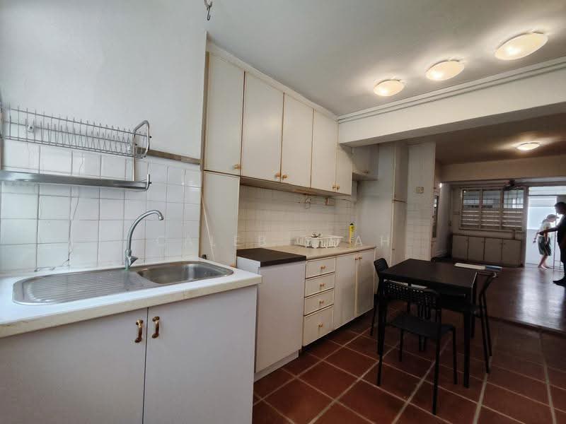 9 Holland Avenue, 9 Holland Avenue, Tanglin / Holland / Bukit Timah, 3 Bedrooms, 699 sqft, HDB Flat For Rent, by Caleb Seah, 500285609 - Kitchen - PropertyGuru.com.sg