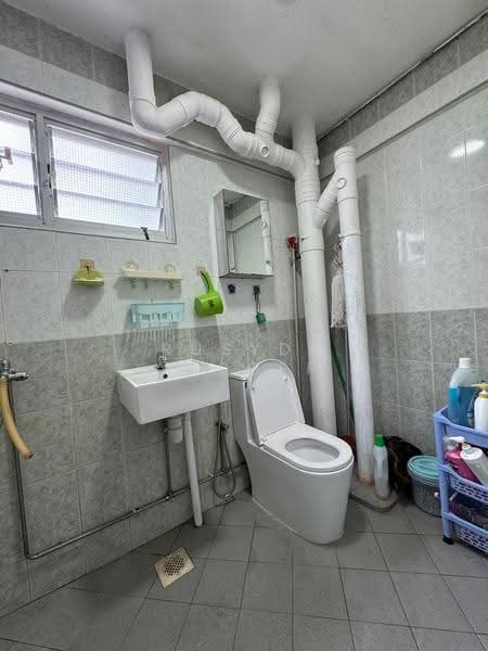 630 Hougang Avenue 8, 630 Hougang Avenue 8, Hougang / Punggol / Sengkang, 3 Bedrooms, 1,313 sqft, HDB Flat For Sale, by Rusydi Yusoff, 500285622 - Bathroom - PropertyGuru.com.sg