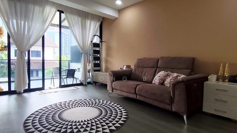 Thomson Garden Estate, Sin Ming Road, Ang Mo Kio / Bishan / Thomson, 4 Bedrooms, 2,000 sqft, Terraced House For Sale, by Yeo Tong Boon, 500285640 - Living Room - PropertyGuru.com.sg