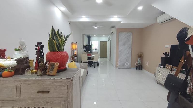 Thomson Garden Estate, Sin Ming Road, Ang Mo Kio / Bishan / Thomson, 4 Bedrooms, 2,000 sqft, Terraced House For Sale, by Yeo Tong Boon, 500285640 - Living Room - PropertyGuru.com.sg