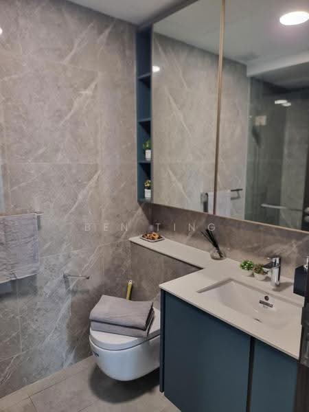 Clavon, 6 Clementi Avenue 1, Buona Vista / West Coast / Clementi New Town, 2 Bedrooms, 764 sqft, Condominium For Sale, by Ben Ting, 500285643 - Bathroom - PropertyGuru.com.sg