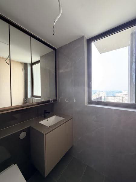 Pinetree Hill, 32 Pine Grove, Clementi Park / Upper Bukit Timah, 3 Bedrooms, 969 sqft, Condominium For Sale, by Shanice Lim, 500285654 - Bathroom - PropertyGuru.com.sg