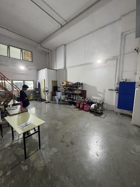 Pioneer Point, 5 Soon Lee Street, Boon Lay / Jurong / Tuas, 450 sqft, Factory / Workshop (B2) For Rent, by Chua Rui Song Alvin, 500285670 - Interior - CommercialGuru.com.sg
